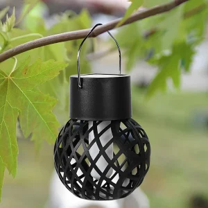 lanterne suspendue jardin