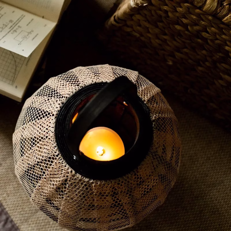 objet déco en bois et tissu pour intérieur