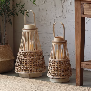 lanterne sur pied en bois naturel