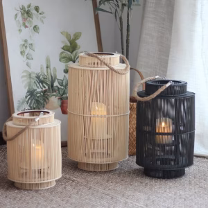 lampe en rotin tissée à la main